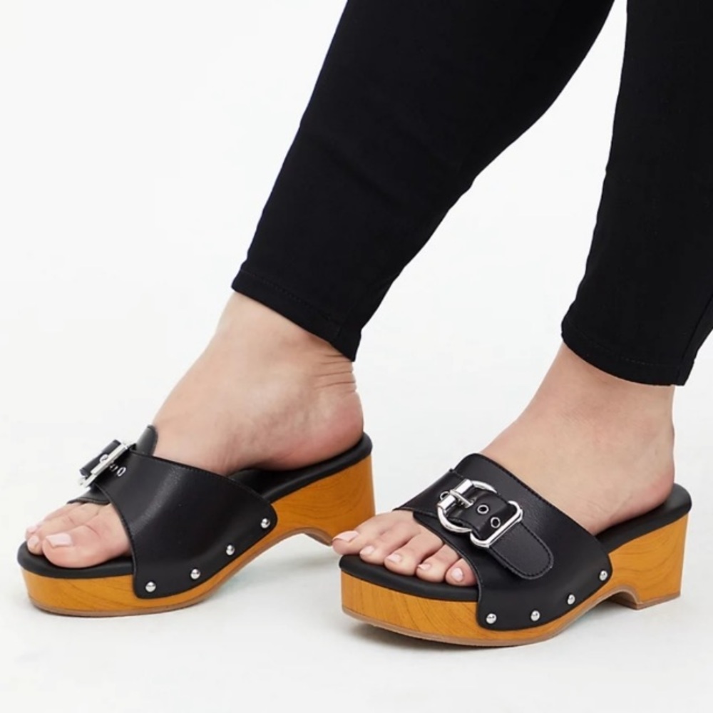 Torrid Wood Black Buckle Clog Heel. *New*
